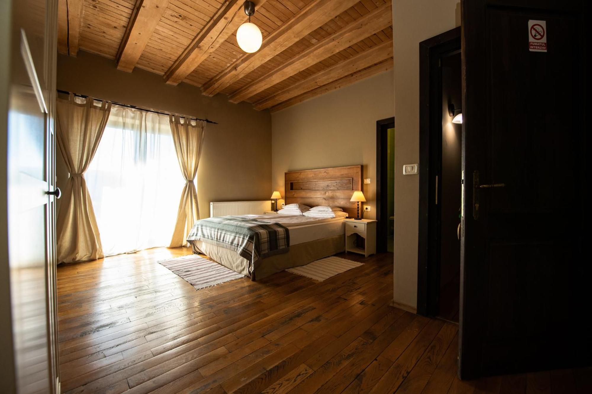 Bucovina Lodge Pension Vama  Exteriör bild