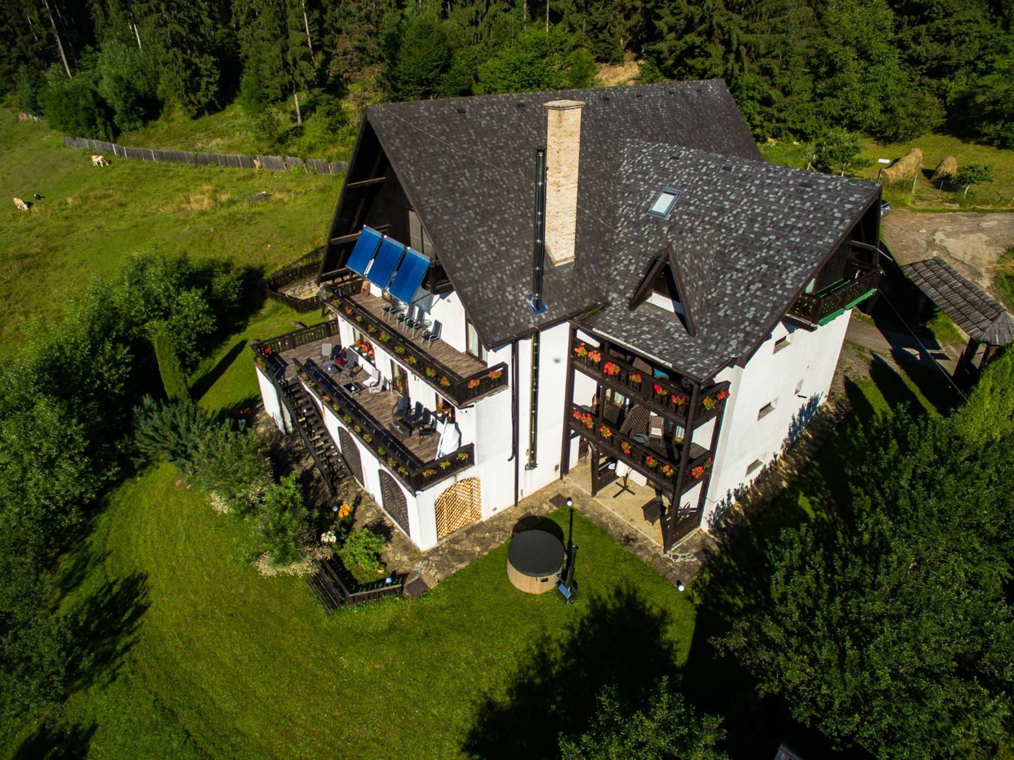 Bucovina Lodge Pension Vama  Exteriör bild