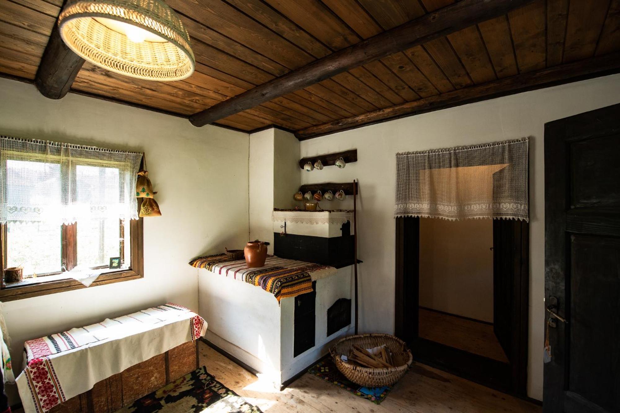 Bucovina Lodge Pension Vama  Exteriör bild