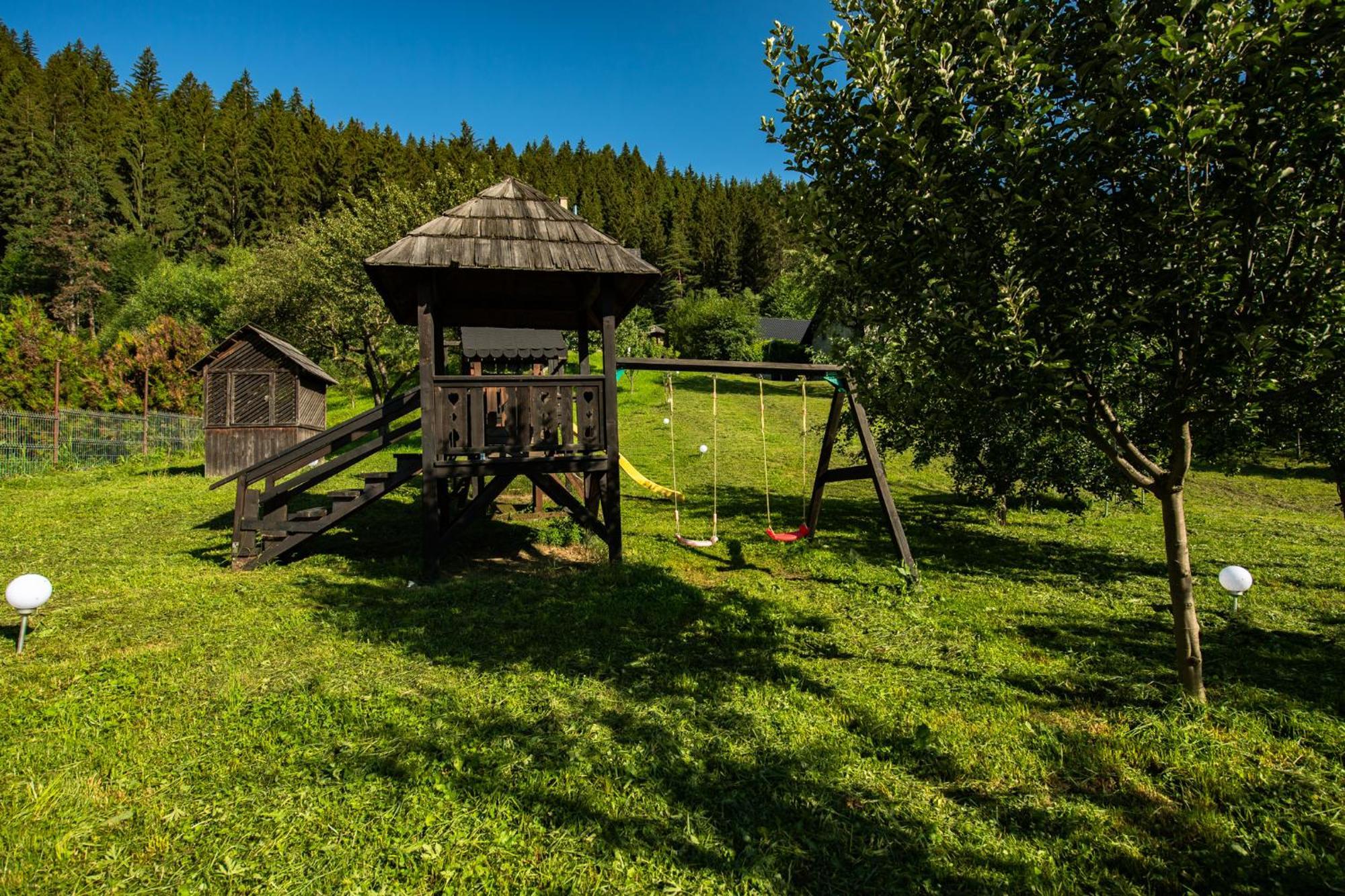 Bucovina Lodge Pension Vama  Exteriör bild