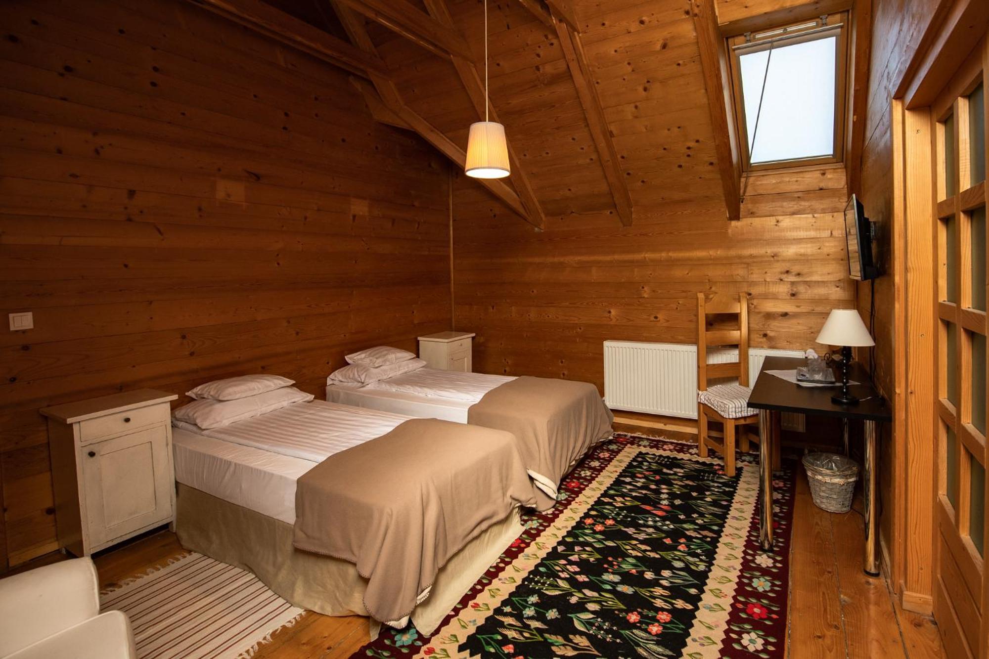 Bucovina Lodge Pension Vama  Exteriör bild