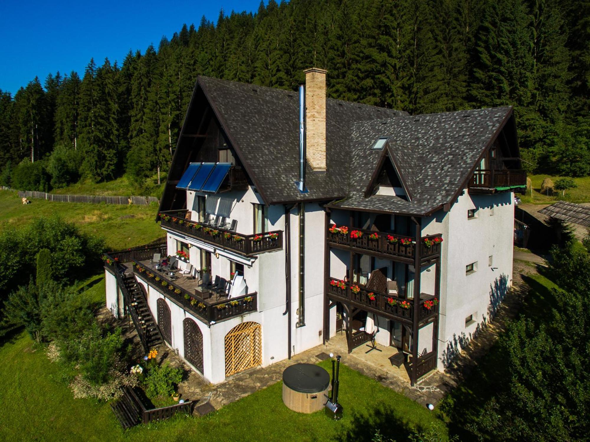Bucovina Lodge Pension Vama  Exteriör bild