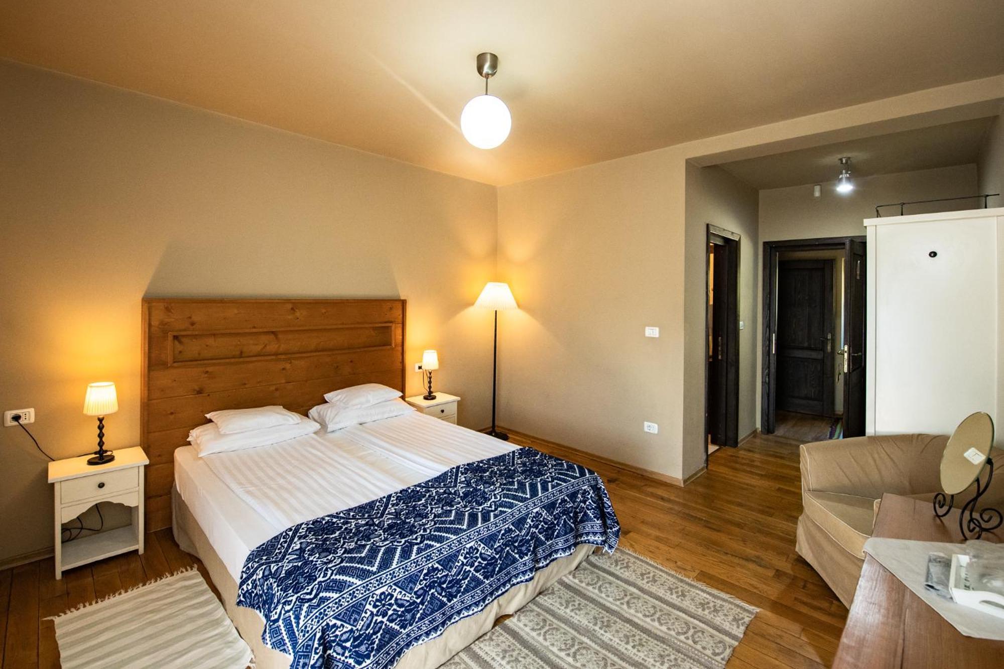 Bucovina Lodge Pension Vama  Exteriör bild